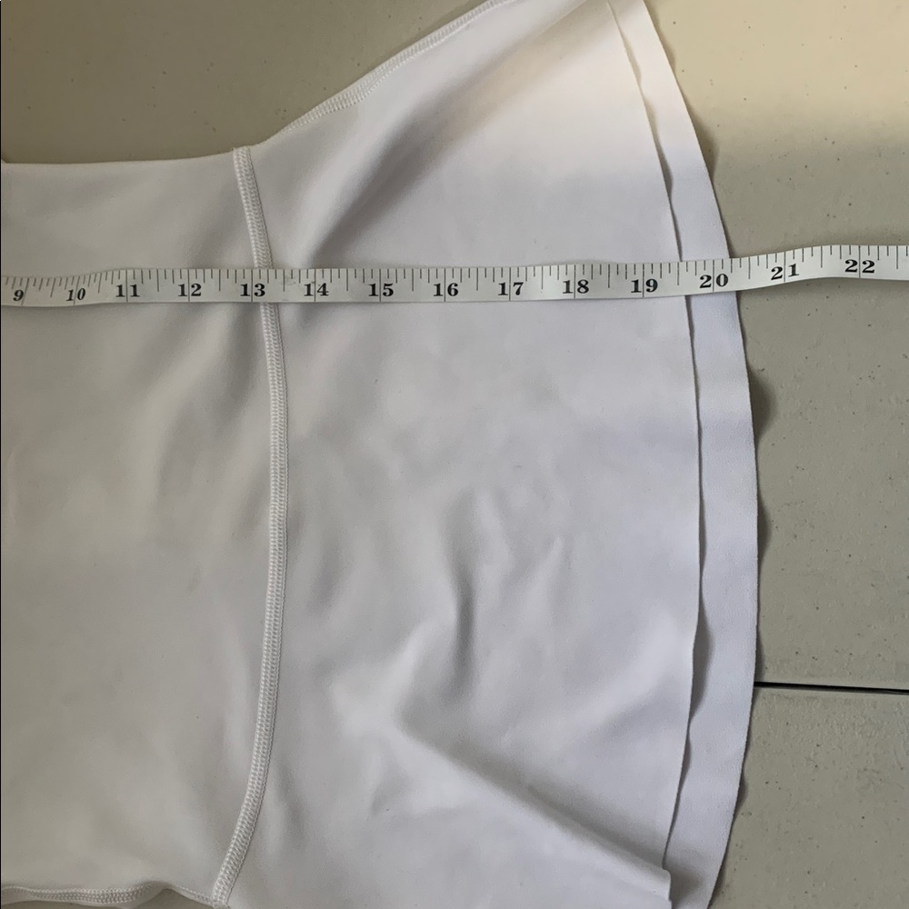 Lululemon Athletica White Free To Paddle Top - Picture 9 of 9